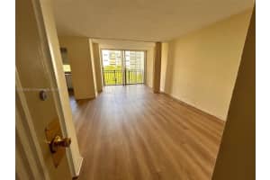 16909 N Bay Rd, Sunny Isles Beach, FL 33160, Sold 06/03/25