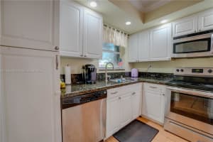 8521 Old Country Manor APT 529, Davie, FL 33328, Sold 05/05/25