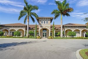 4330 Hillcrest Dr, Hollywood, FL 33021, Sold 04/29/25