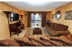 19101 Ne 36th Ct 2203, Aventura