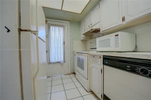 900 SW 12th Pl #103, Fort Lauderdale, FL 33315, Sold 05/14/25