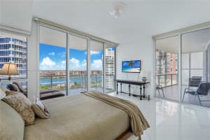 50 S Pointe Dr 1704 Miami Beach, FL 33139 - MLS#A11735497