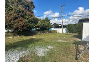 3901 NW 168th St, Miami Gardens, FL 33055, Sold 05/20/25