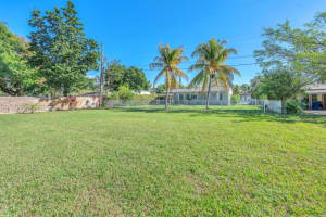 10830 NE 10th Ct, Miami, FL 33161, Sold 03/20/25