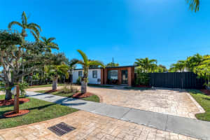 11350 SW 43rd Ln, Miami, FL 33165, Sold 05/20/25