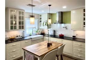 7508 Nova Dr #5, Davie, FL 33317, Sold 03/10/25