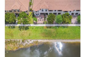 10139 Wellington Parc Dr, Wellington, FL 33449, Sold 03/20/25