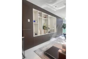300 Biscayne Blvd Way 4508, Miami