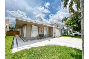 258 SW 159th Ave, Sunrise, FL 33326, Sold 03/21/25