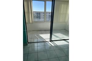 2800 Somerset Dr, Lauderdale Lakes, FL 33311, Sold 03/11/25