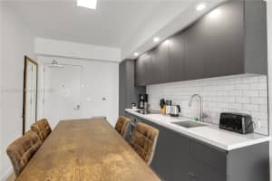 227 NE 2nd St, Miami, FL 33132, Sold 05/27/25