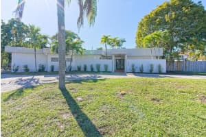 7800 SW 91 Ave, Miami, FL 33173, Sold 03/11/25