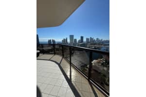 19667 Turnberry Way 25 b, Miami, FL 33180, - MLS#A11736016