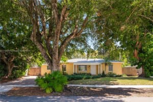 8045 SW 62nd Pl, South Miami, FL 33143, Sold 04/03/25