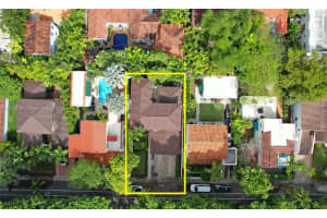 423 Alhambra Cir, Coral Gables, FL 33134, Sold 04/15/25