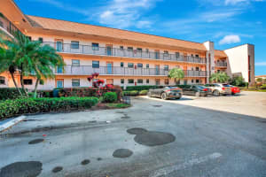 10220 NW 30th Ct, Sunrise, FL 33322, Sold 04/11/25