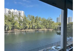 300 Diplomat Pkwy APT 310, Hallandale Beach, FL 33009, - MLS#A11736304