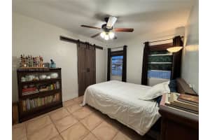 121 W 42nd St, Hialeah, FL 33012, - MLS#A11736343