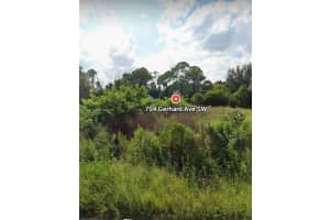 704 Gerhard Ave Sw Palm Bay, FL 32908 Sold 02/27/25