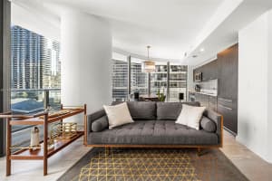 55 SW 9th St Apt 1701, Miami, FL 33130, - MLS#A11736381