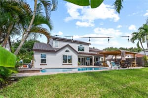 19621 NW 88th Ave, Hialeah, FL 33018, Sold 07/11/25