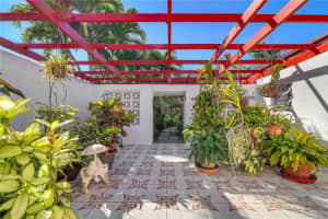 5440 SW 99th Ave, Miami, FL 33165, Sold 04/10/25