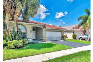 38 Gables Blvd, Weston, FL 33326, - MLS#A11736464