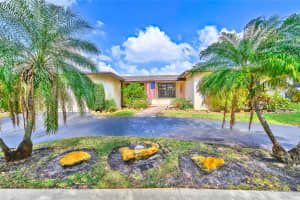 12001 NW 14th Ct, Pembroke Pines, FL 33026, Sold 03/21/25