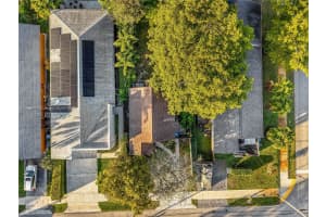 1091 NE 36th St, Oakland Park, FL 33334, Sold 07/10/25