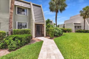 4072 Tivoli Ct, Greenacres, FL 33467, Sold 04/04/25