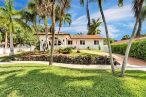 9991 SW 32nd St, Miami, FL 33165, Sold 05/28/25