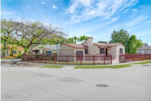 2780 Nw 6th St, Miami