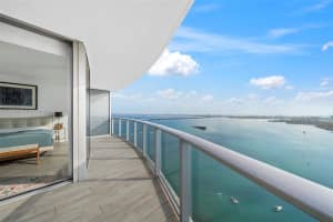488 NE 18th St, Miami, FL 33132, Sold 05/21/25