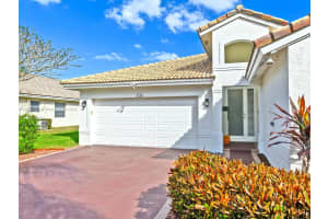 3724 Coco Lake Dr, Coconut Creek, FL 33073, Sold 04/11/25