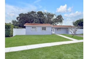 8250 NW 182nd St, Hialeah, FL 33015, Sold 04/11/25