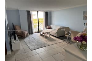 2350 NE 135th St APT 903, North Miami, FL 33181, - MLS#A11736861