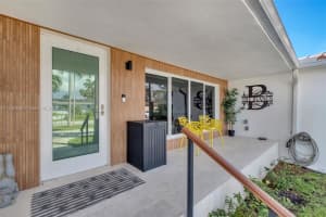 1080 NE 104th St, Miami Shores, FL 33138, Sold 03/18/25