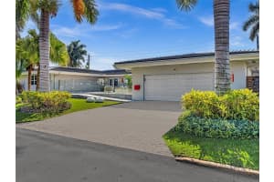 840 S Southlake Dr, Hollywood, FL 33019 - MLS#A11736925