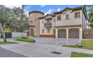 7813 NW 165th St, Miami Lakes, FL 33016, Sold 06/05/25