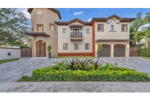 7813 NW 165th St, Miami Lakes, FL 33016, Sold 06/05/25