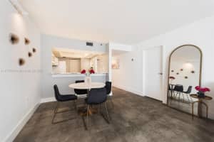 555 NE 15th St, Miami, FL 33132, Sold 05/28/25