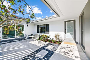 510 N Crescent Dr, Hollywood, FL 33021, Sold 04/30/25