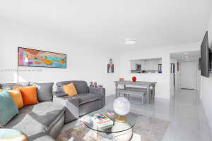 2555 Collins Ave #1106, Miami, FL 33140, - MLS#A11737173
