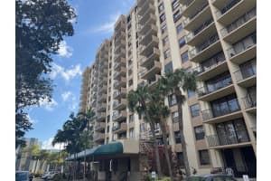 1470 Ne 123rd St A708, North Miami