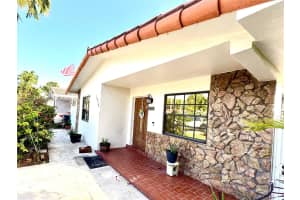 10370 SW 26th St, Miami, FL 33165, Sold 04/02/25