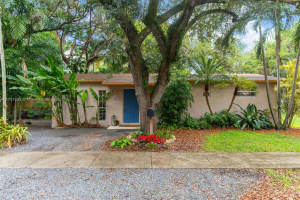 6303 SW 69th St, South Miami, FL 33143, Sold 07/11/25