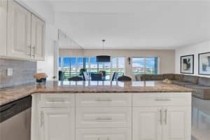 200 Diplomat Pkwy 729 Hallandale Beach, FL 33009 - MLS#A11737381