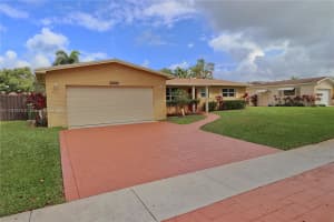 10931 NW 18th St, Pembroke Pines, FL 33026, Sold 03/31/25