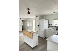 1693 Bayview Dr, Little Torch Key, FL 33042, Sold 04/28/25