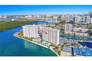 300 Bayview Dr APT 1112, Sunny Isles Beach, FL 33160, - MLS#A11737562
